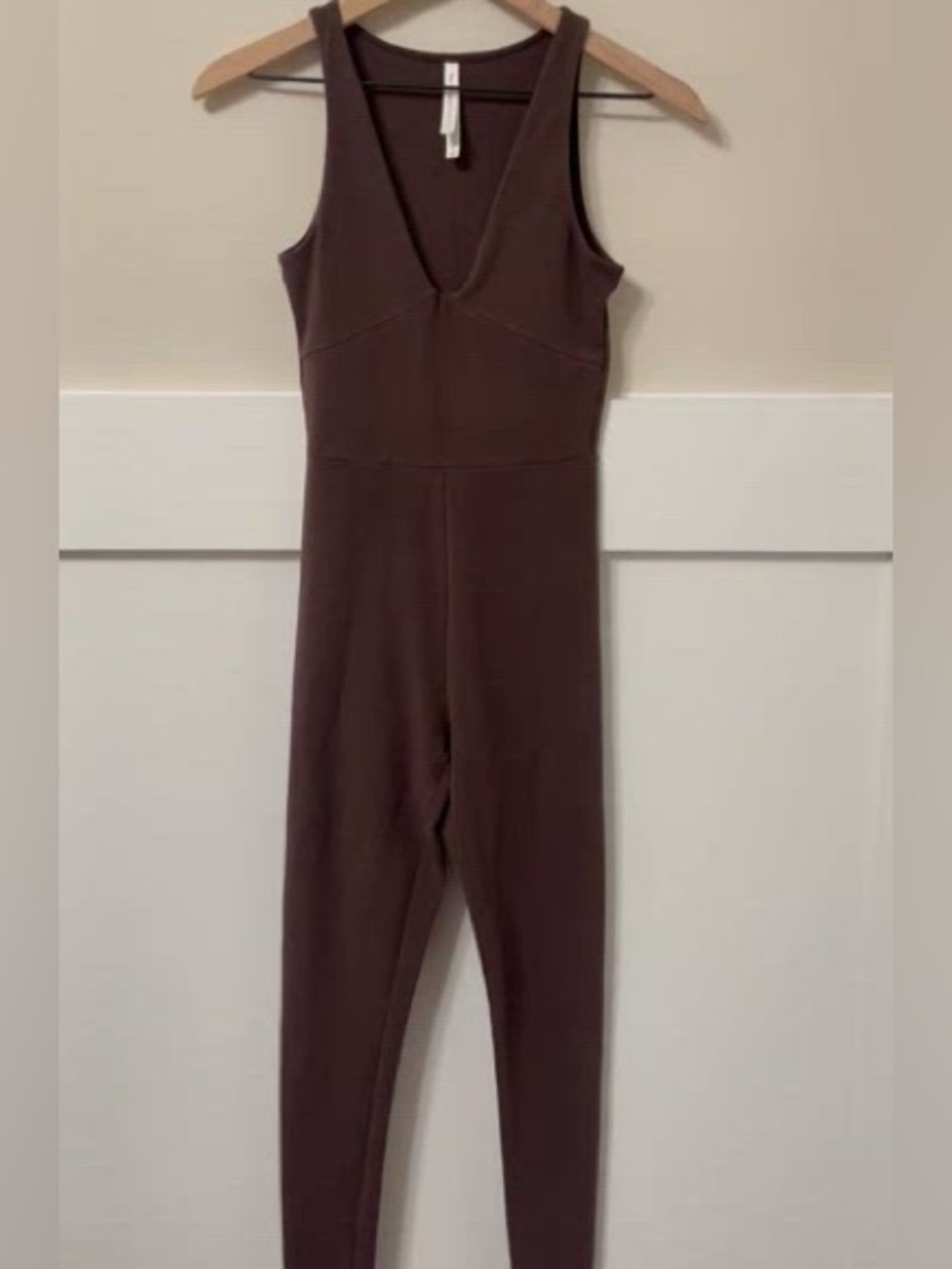 Babaton V Neck Chocolate Brown Bodysuit Size S